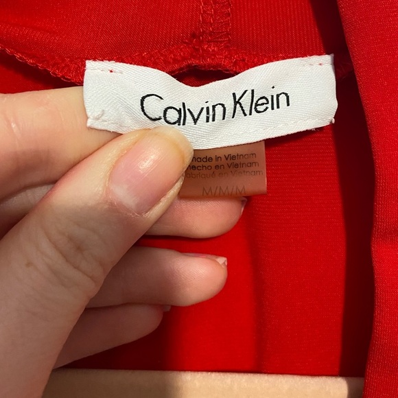 Calvin Klein Sleeveless Drape Neck Red Blouse – Size M - Picture 2 of 3